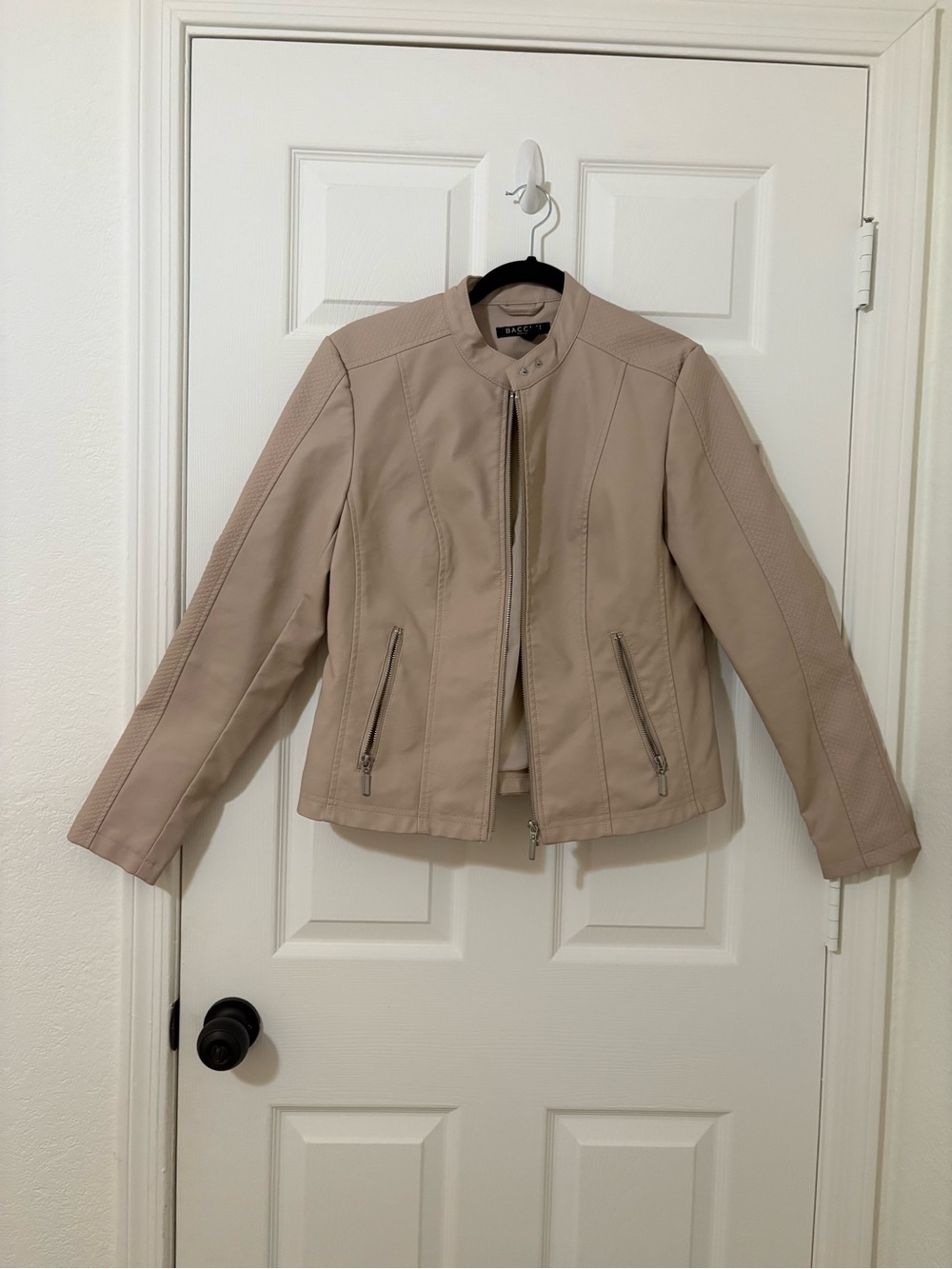 Baccini Rose colored Faux Leather Moto Jacket Women’s Medium